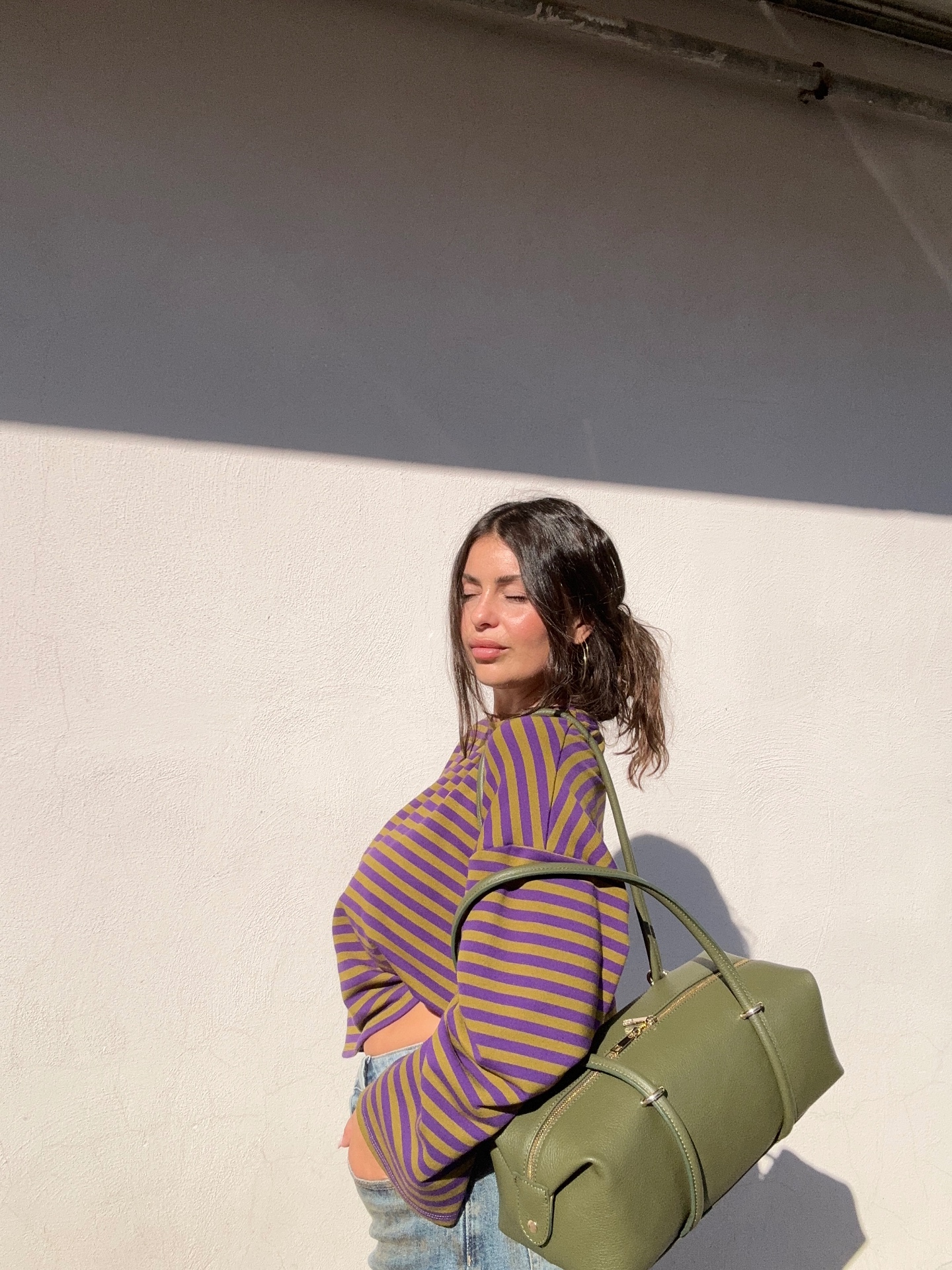 Maglia a righe cropped con cuore