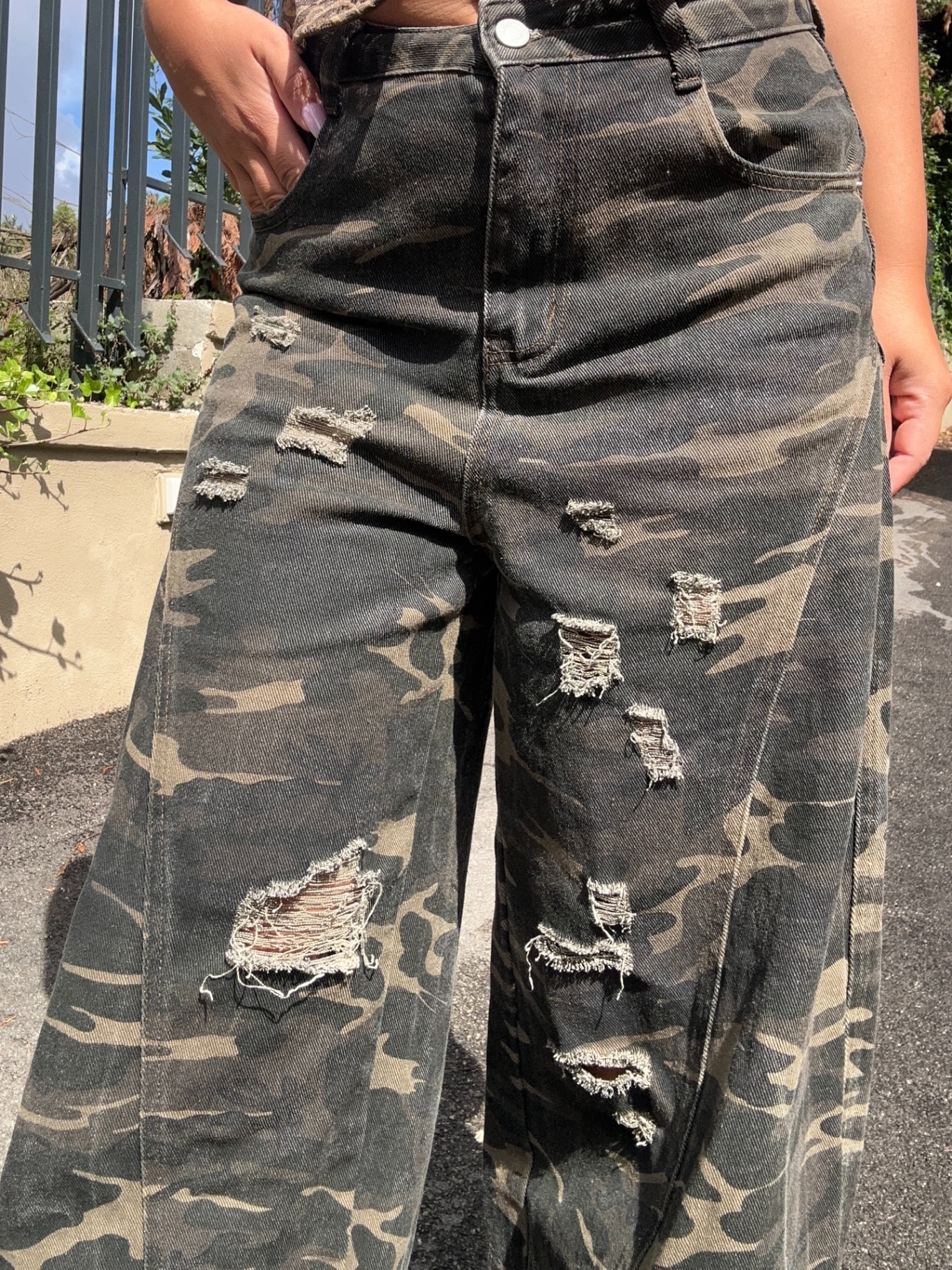 Pantalone cargo mimetico