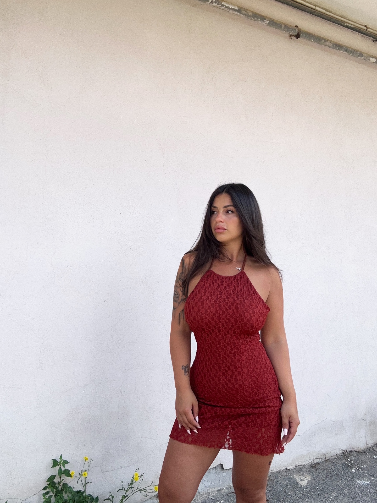 Abito mini in pizzo floreale halter
